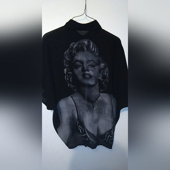 Mesh Marilyn Monroe shirt - Picture 2 of 3